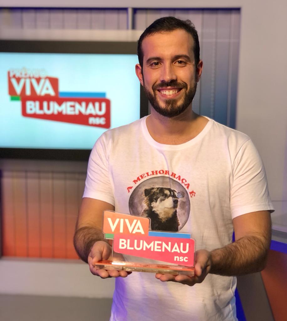 Diogo recebeu o prêmio nesta quinta-feira Diogo recebeu o prêmio nesta quinta-feira